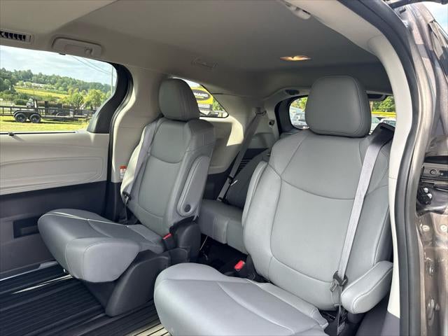 2023 Toyota Sienna XLE