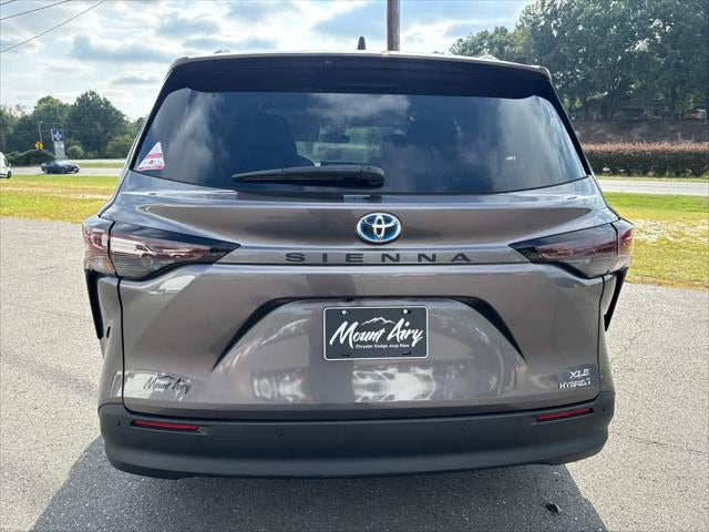 2023 Toyota Sienna XLE