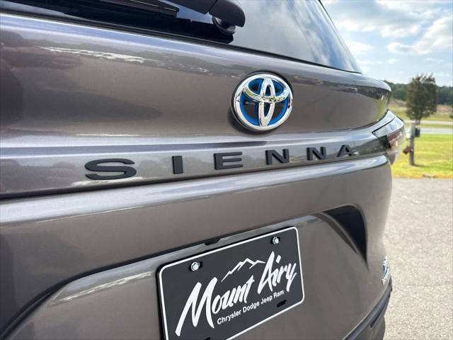 2023 Toyota Sienna XLE