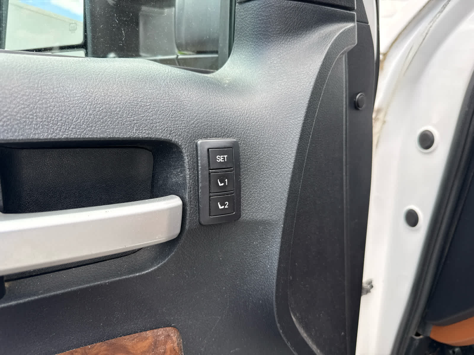 2010 Toyota Tundra LTD