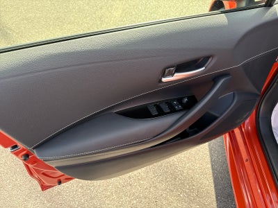 2025 Toyota Corolla Hatchback SE