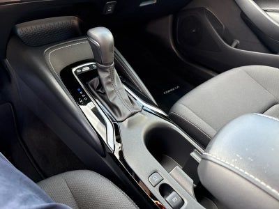 2025 Toyota Corolla Hatchback SE