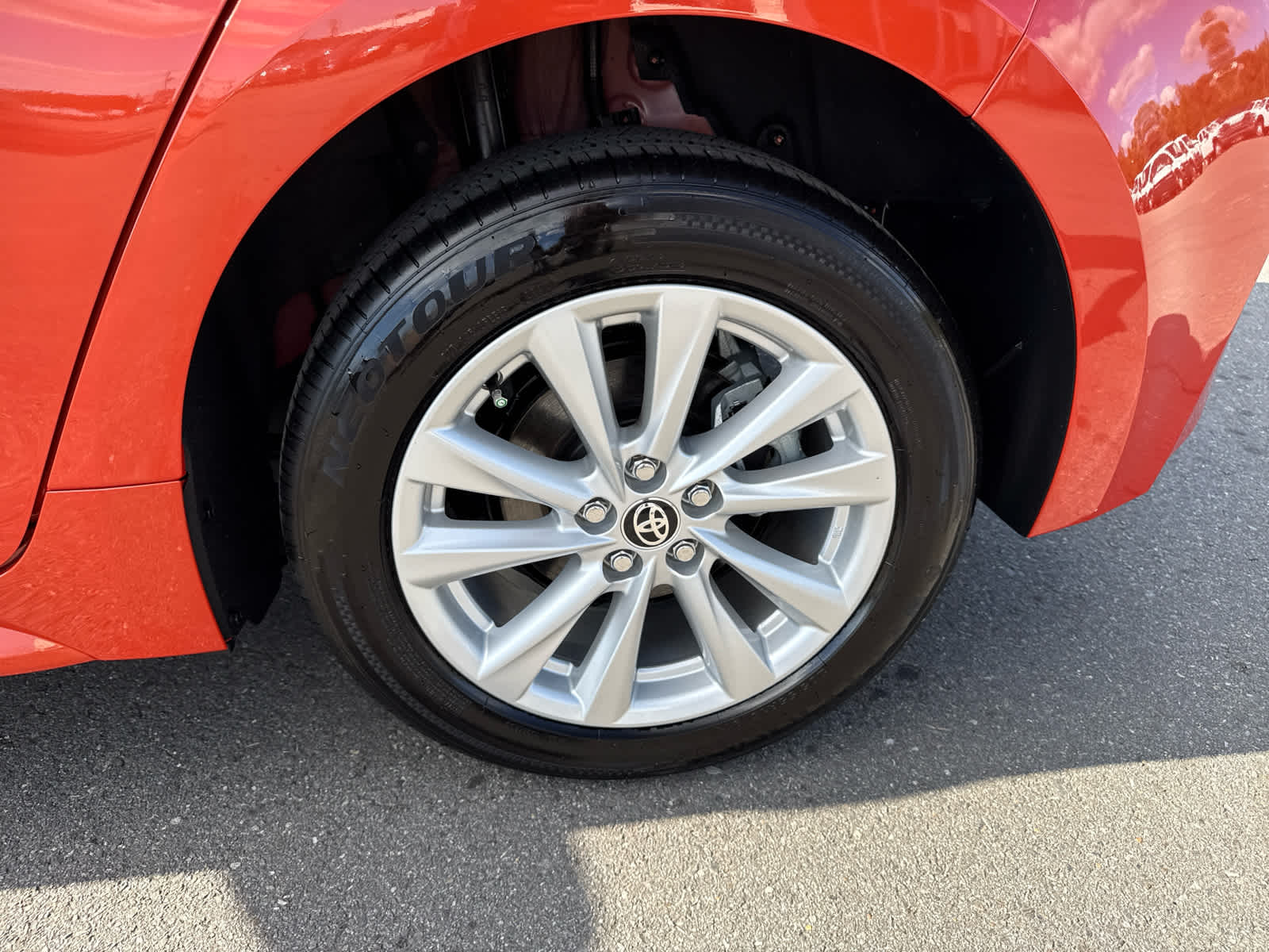 2025 Toyota Corolla Hatchback SE