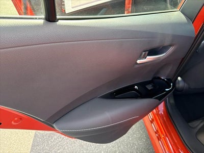 2025 Toyota Corolla Hatchback SE