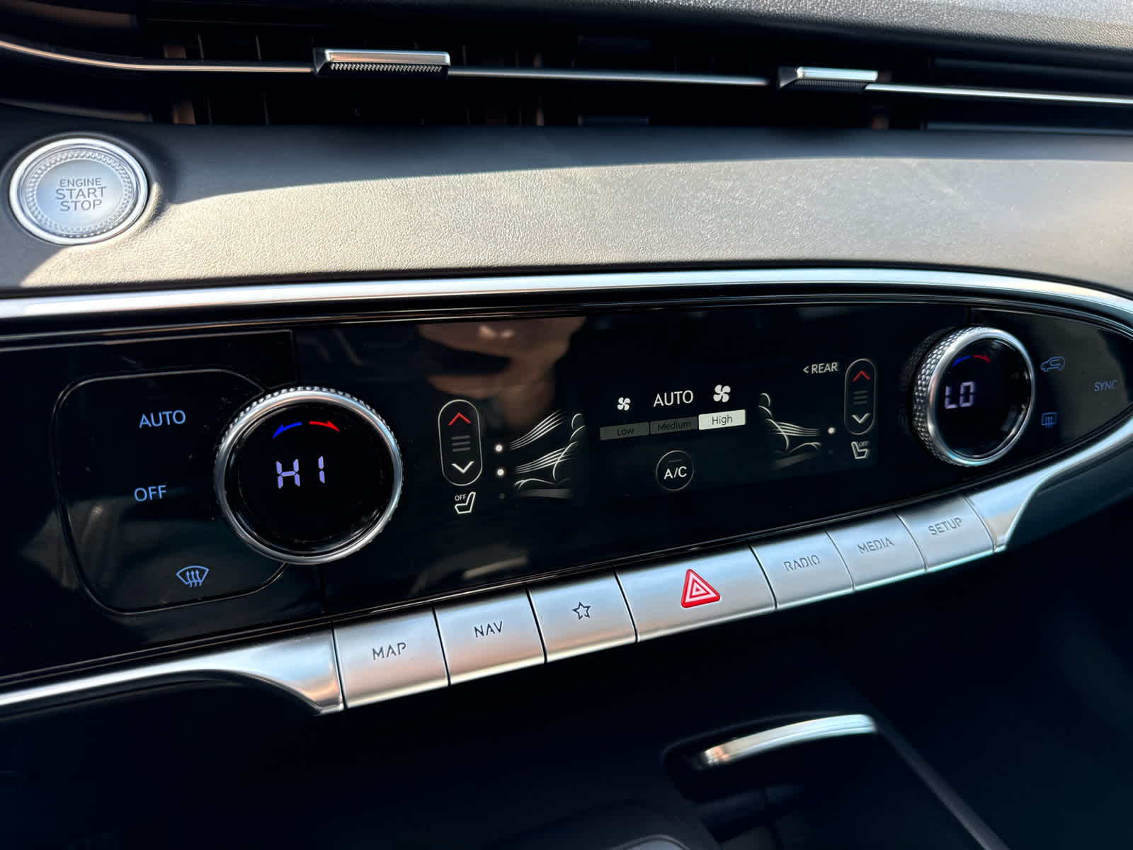 2025 Genesis GV70 2.5T AWD