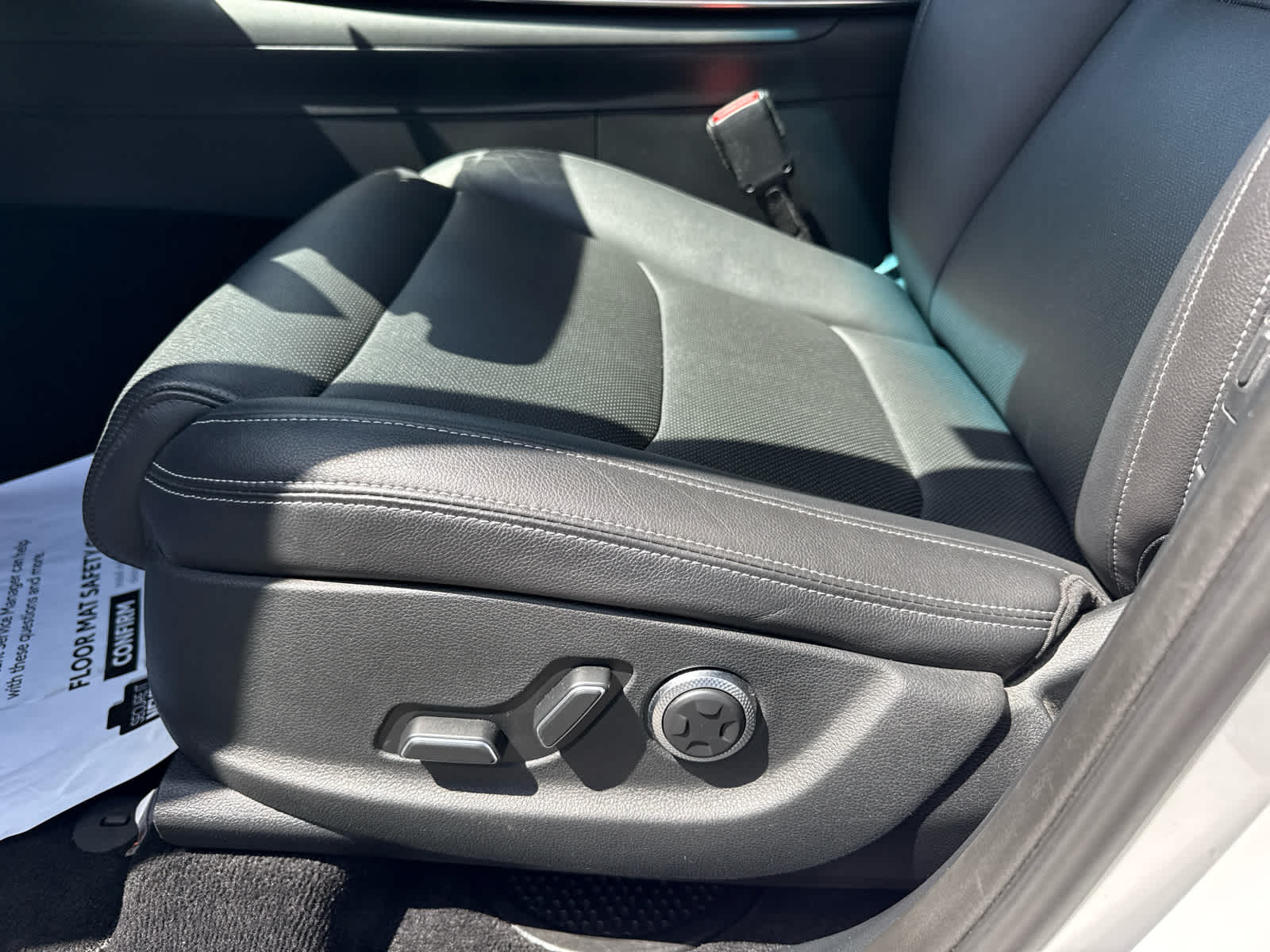 2025 Genesis GV70 2.5T AWD