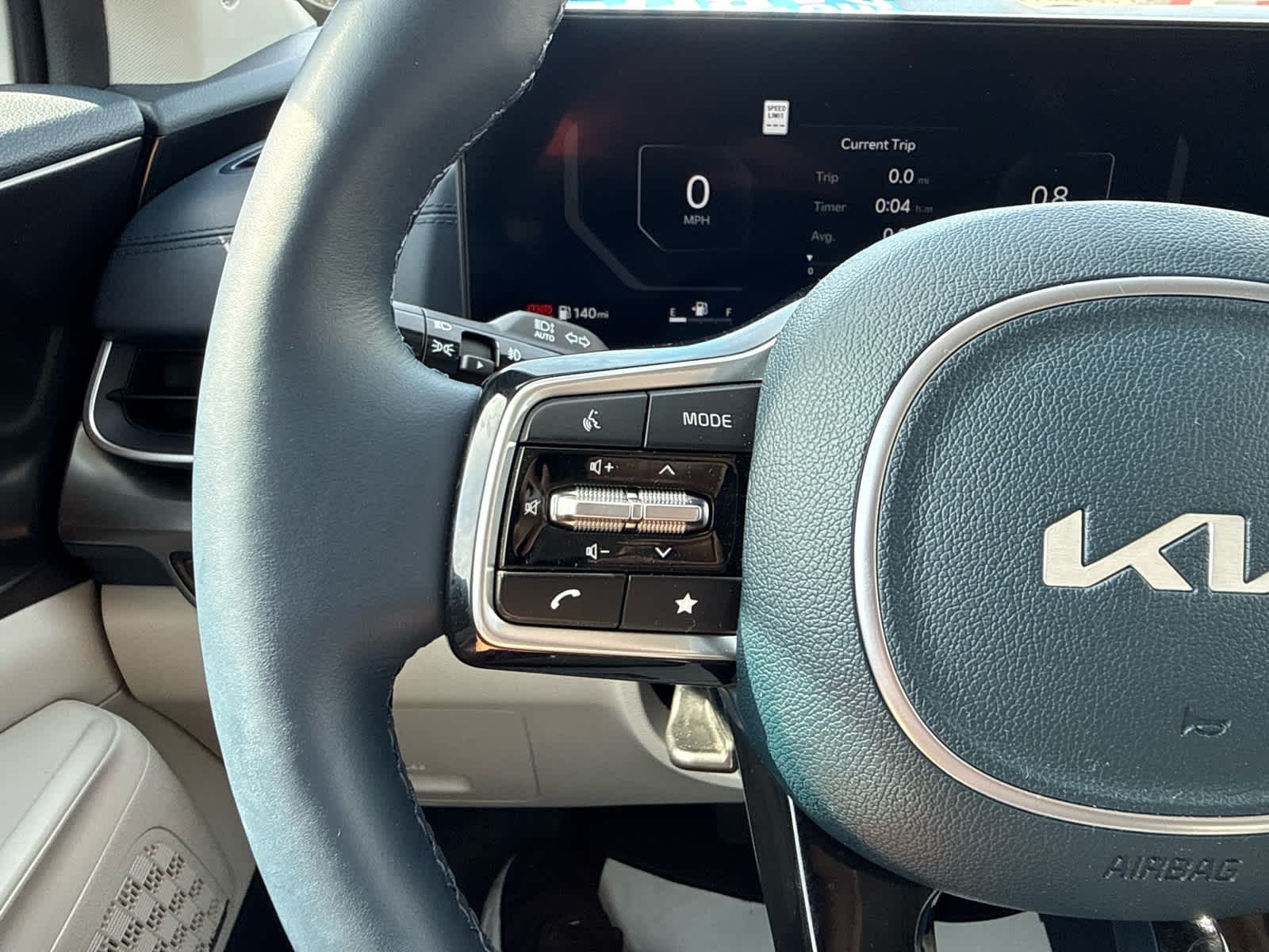 2025 Kia Carnival MPV SX Prestige