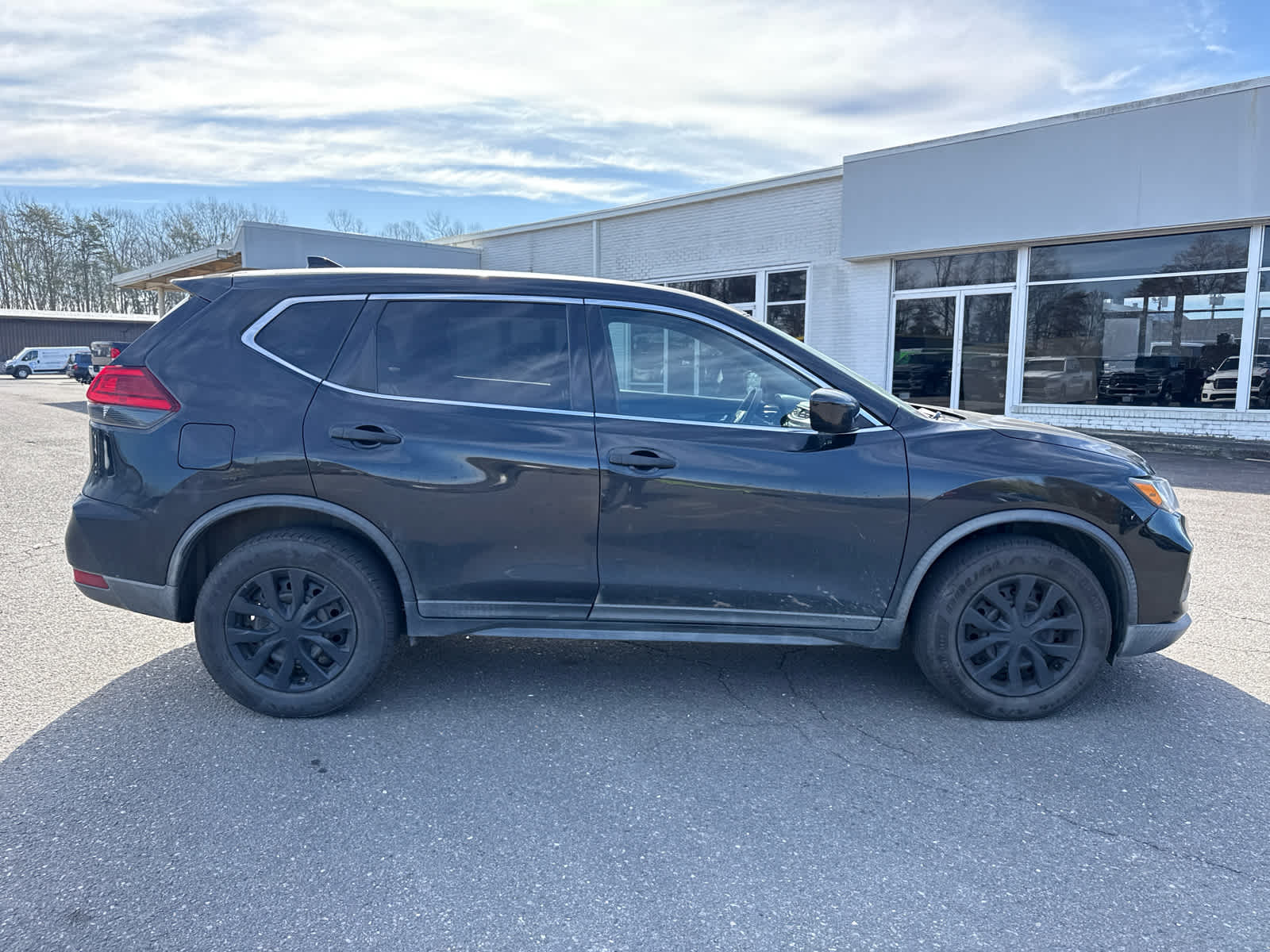 2017 Nissan Rogue S