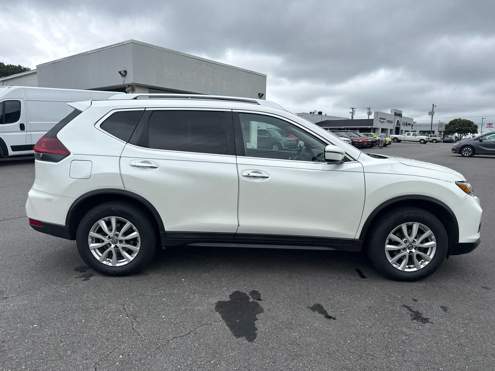 2019 Nissan Rogue SV