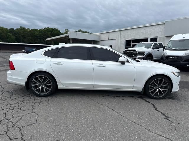 2018 Volvo S90 T5 Momentum