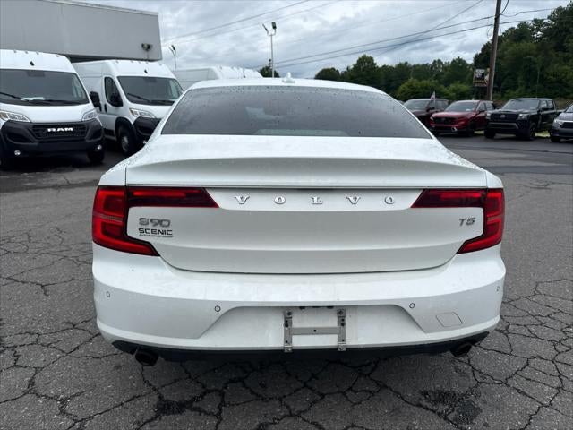 2018 Volvo S90 T5 Momentum