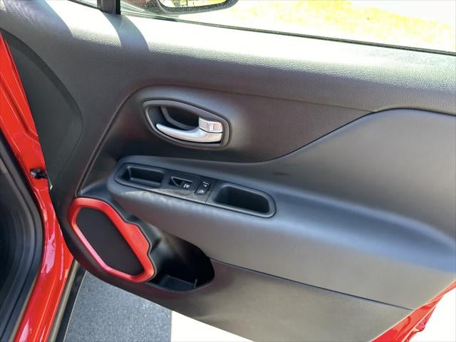 2023 Jeep Renegade Trailhawk 4x4