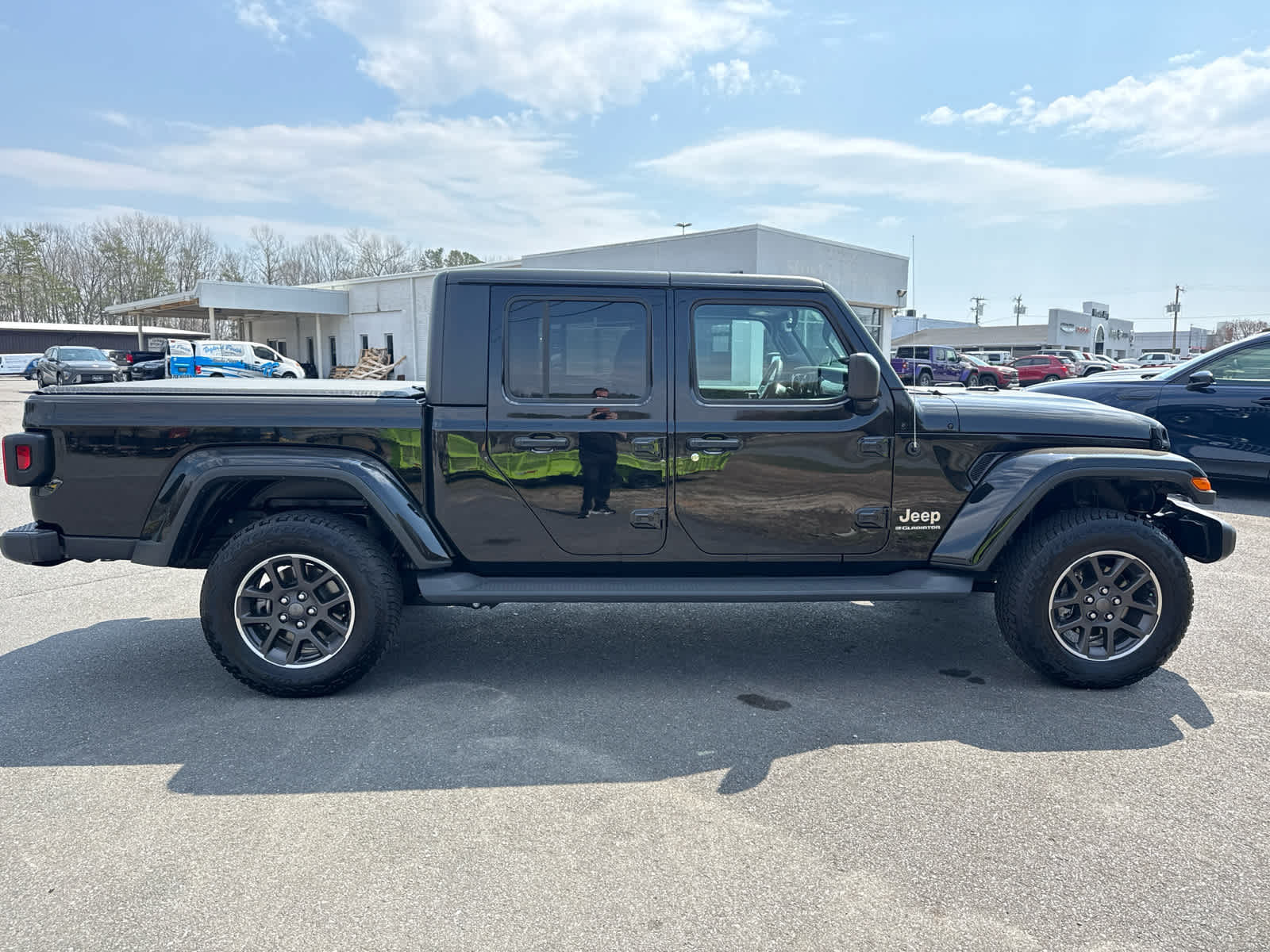 2023 Jeep Gladiator Overland