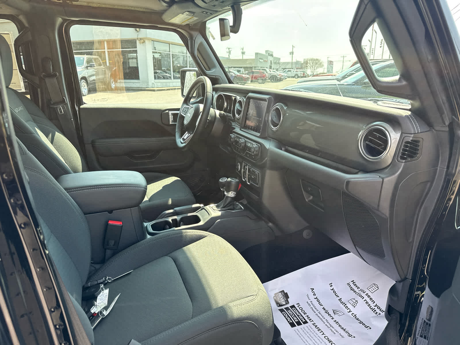 2023 Jeep Gladiator Overland