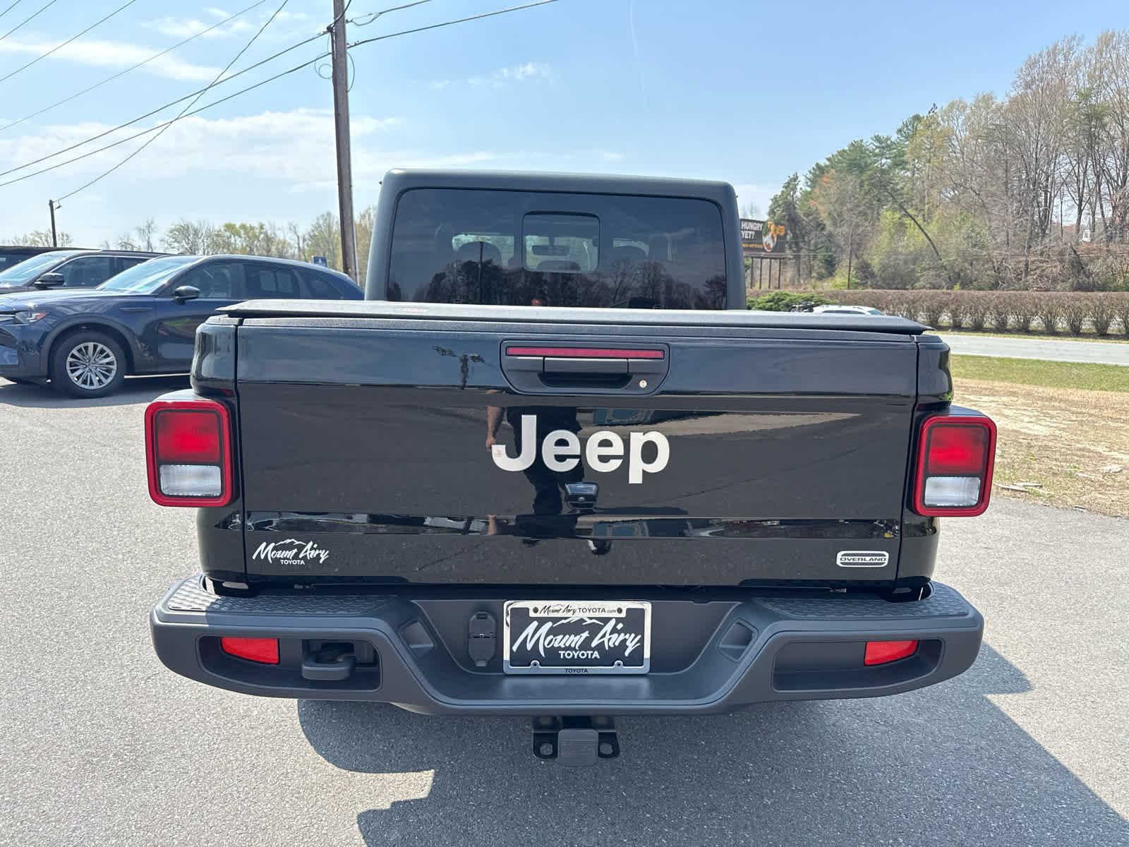 2023 Jeep Gladiator Overland