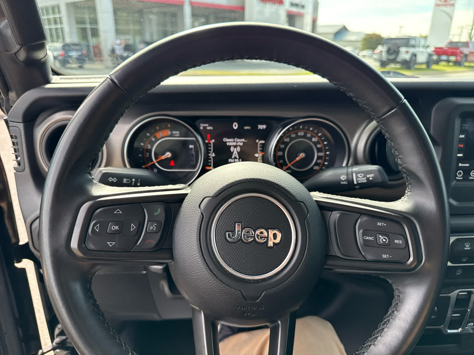 2022 Jeep Gladiator Sport S
