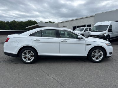 2018 Ford Taurus SEL