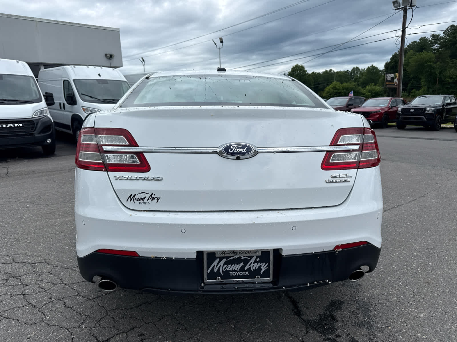 2018 Ford Taurus SEL