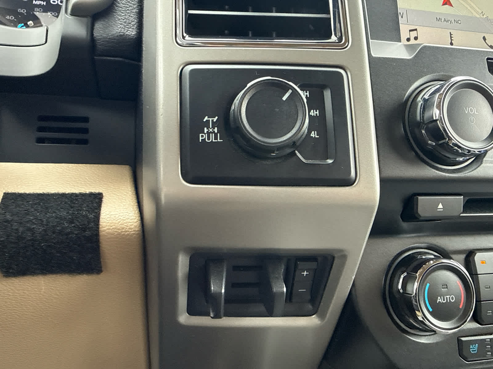 2018 Ford Super Duty F-250 Pickup LARIAT