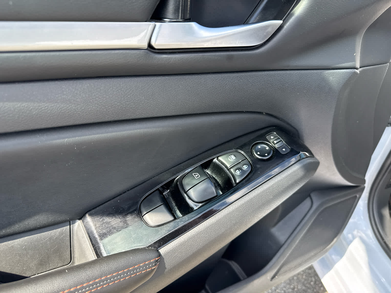 2025 Nissan Altima SR