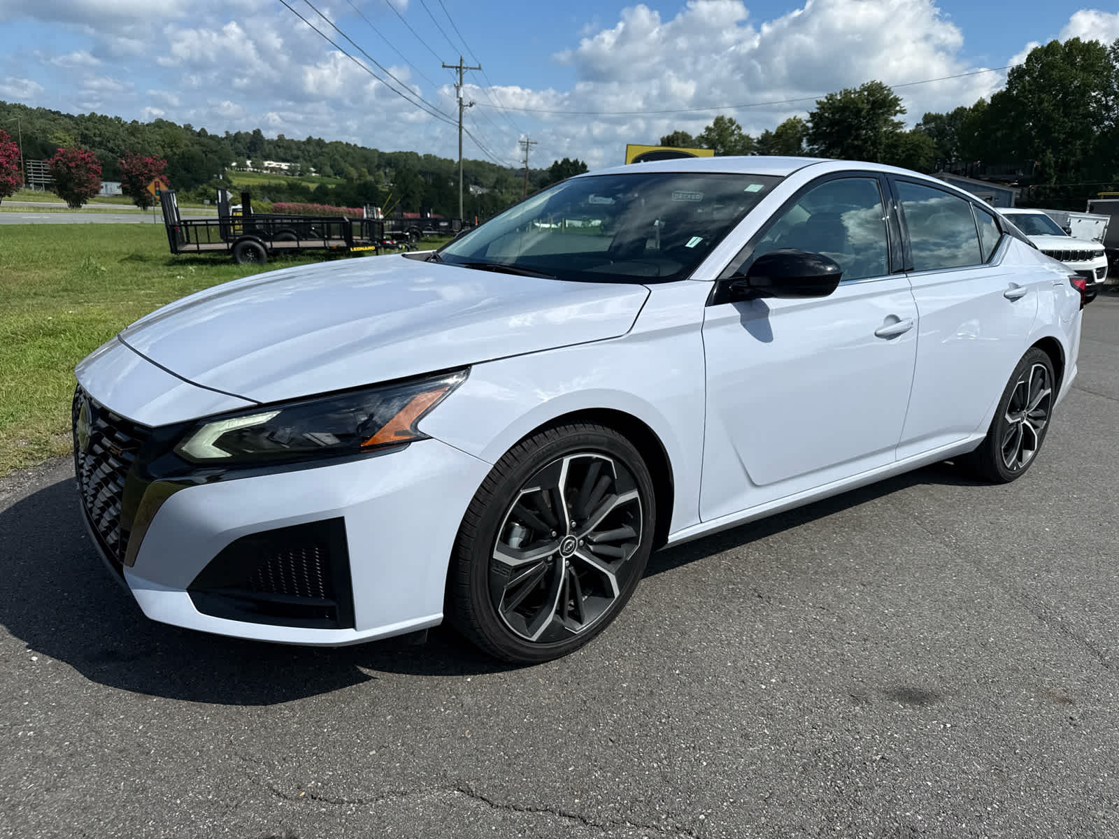 2025 Nissan Altima SR