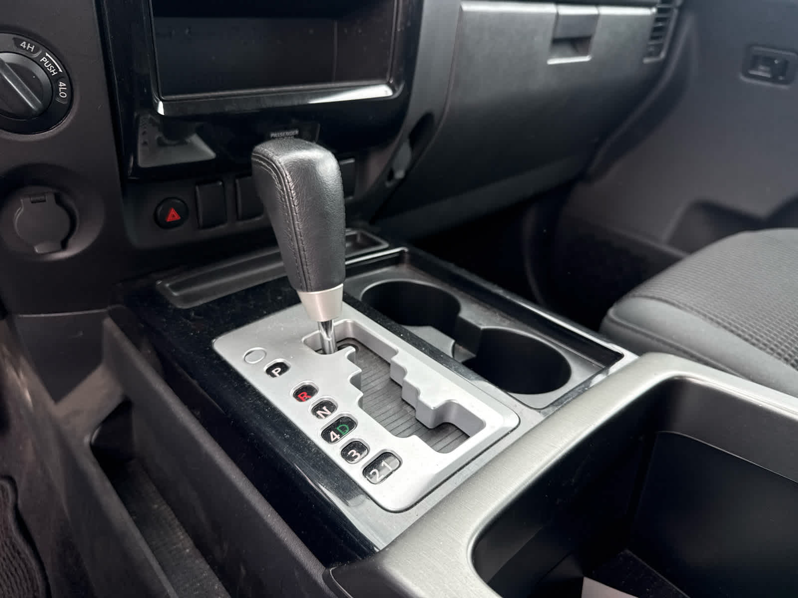 2014 Nissan Titan SV