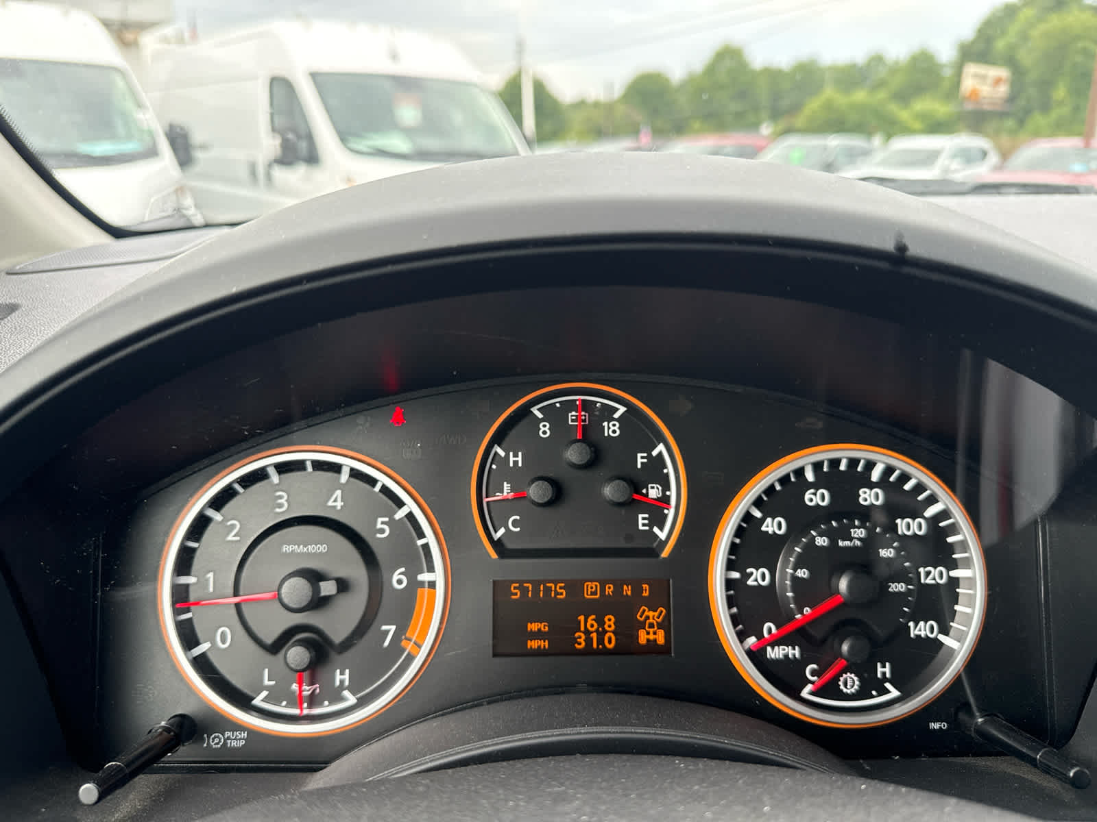 2014 Nissan Titan SV