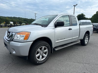 2014 Nissan Titan SV