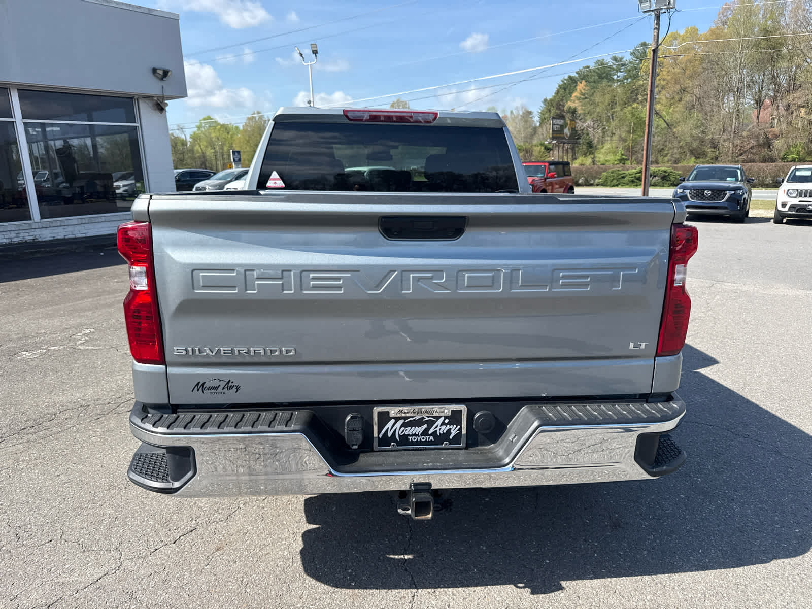 2025 Chevrolet Silverado 1500 LT
