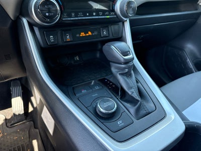2025 Toyota RAV4 Hybrid XLE Premium