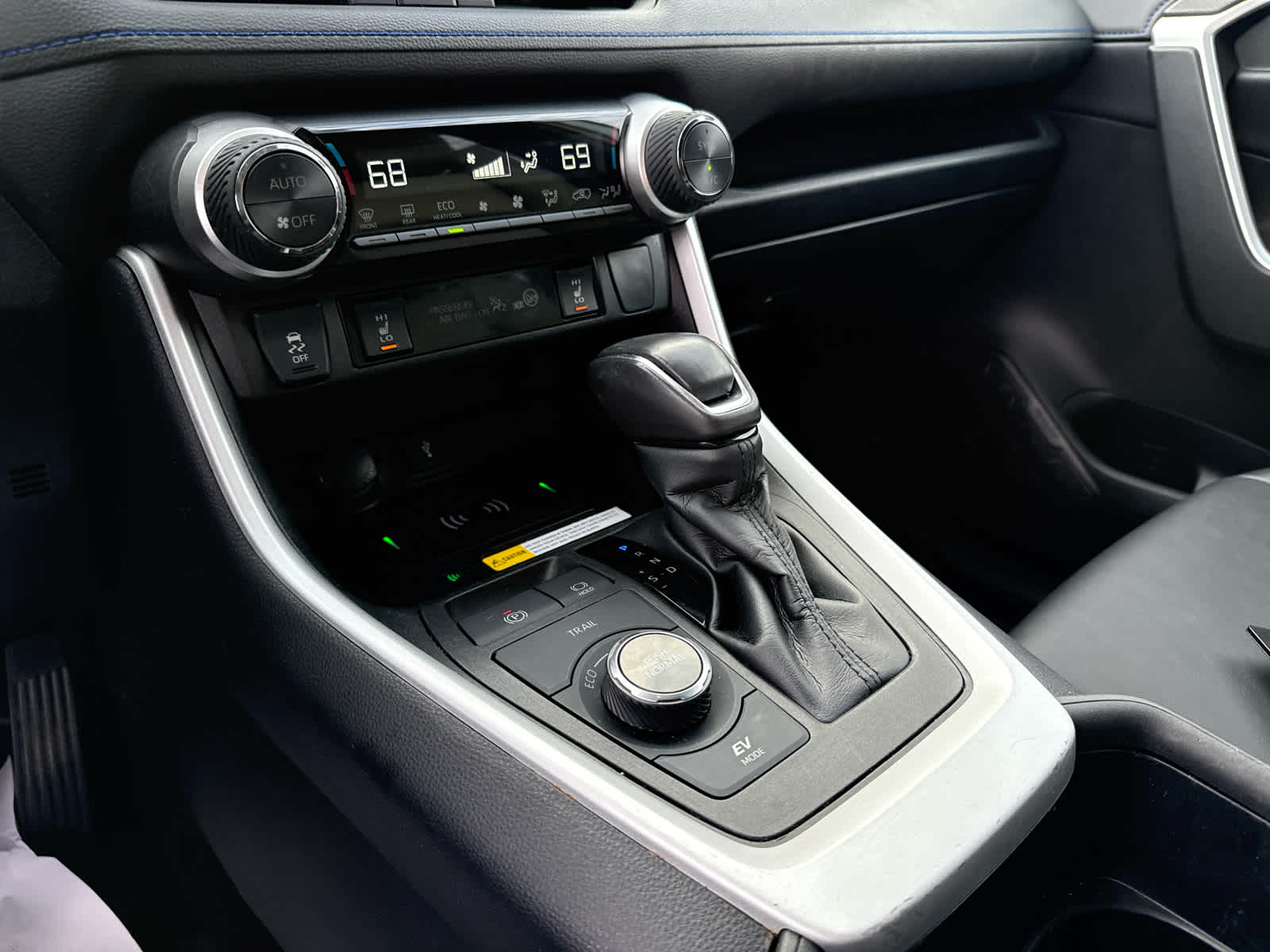 2022 Toyota RAV4 Hybrid XSE