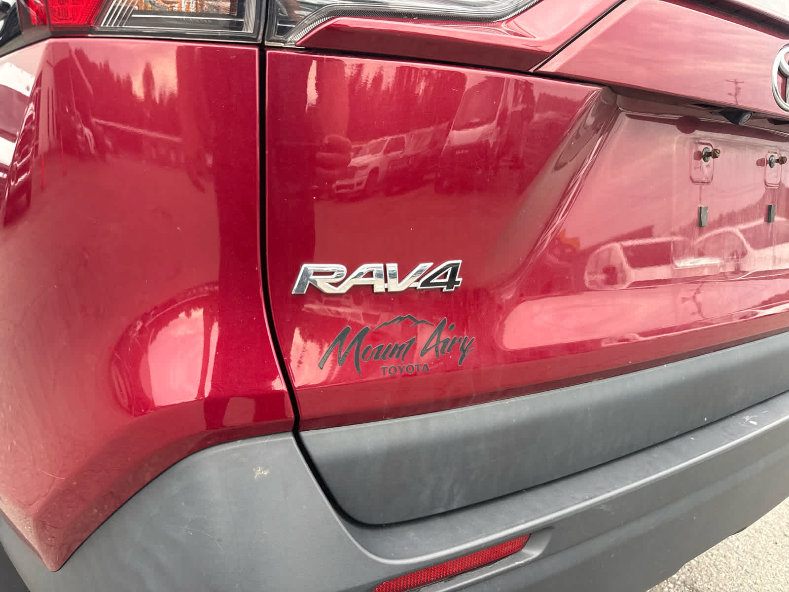 2023 Toyota RAV4 XLE