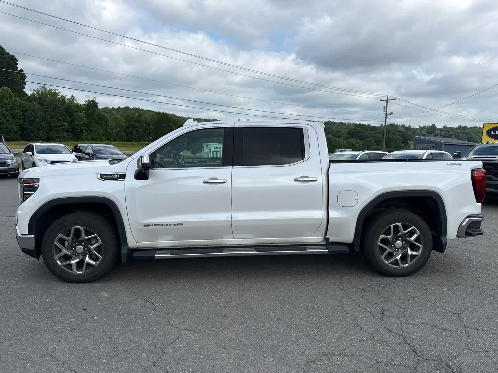 2023 GMC Sierra 1500 SLT