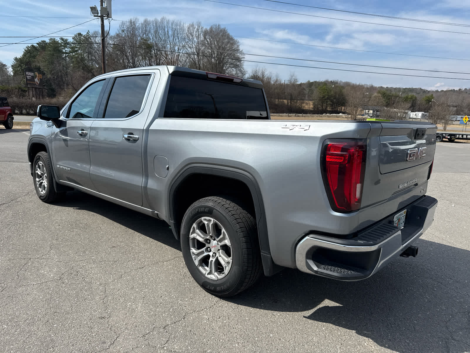 2025 GMC Sierra 1500 SLT