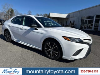 2019 Toyota Camry SE