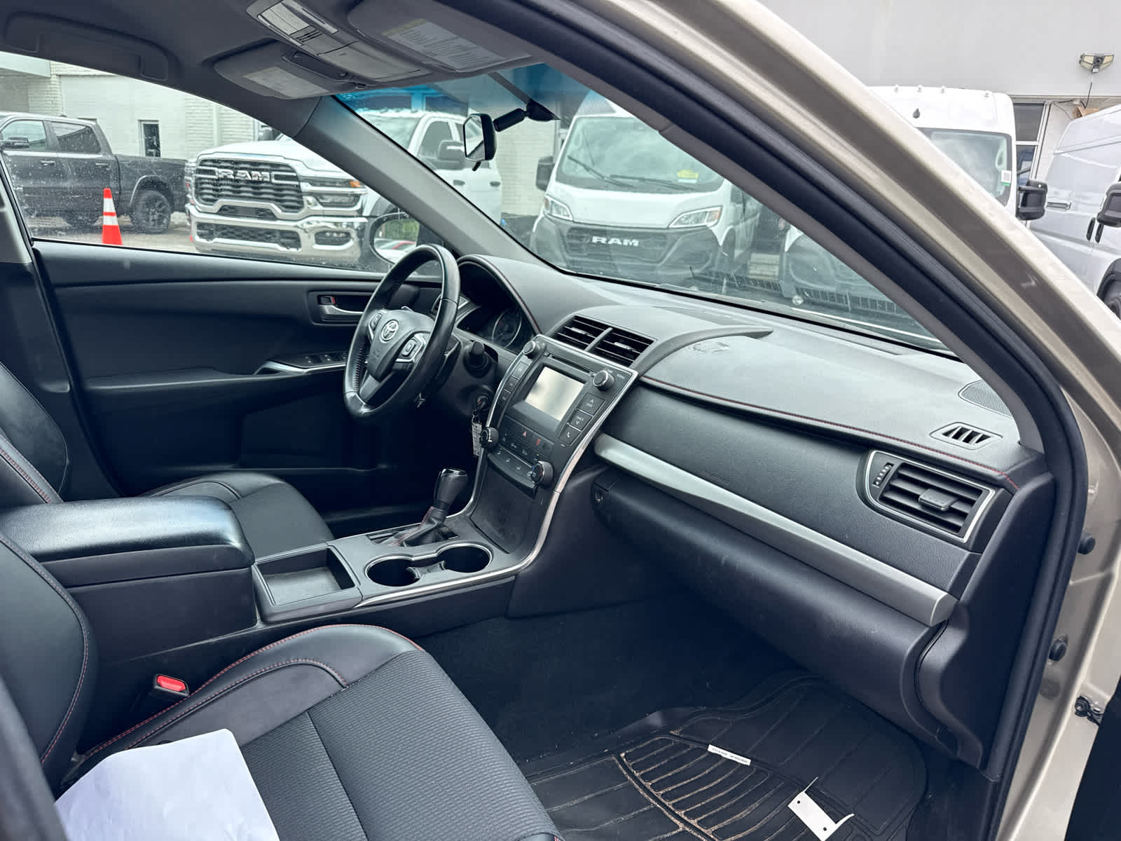 2016 Toyota Camry SE