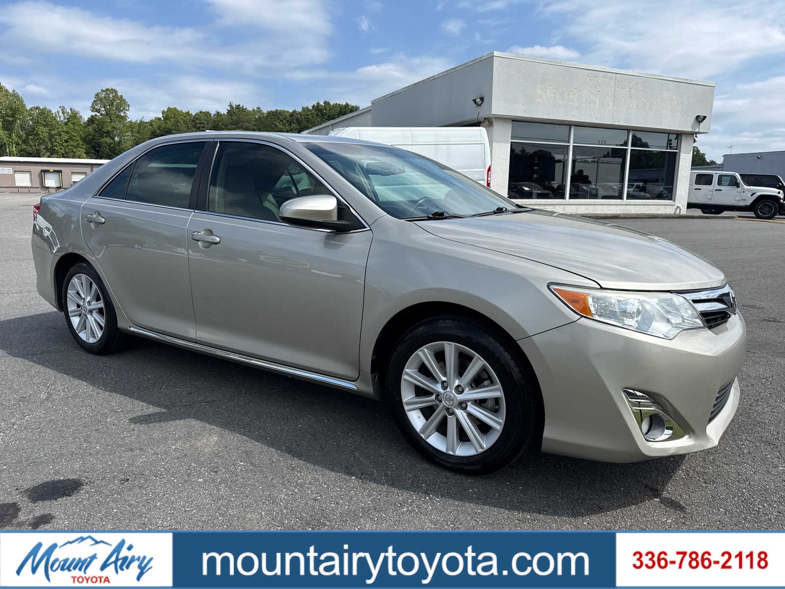 2014 Toyota Camry XLE