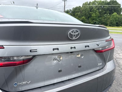 2025 Toyota Camry SE
