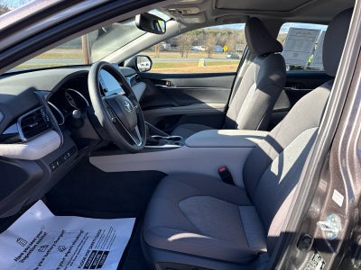 2024 Toyota Camry Hybrid LE