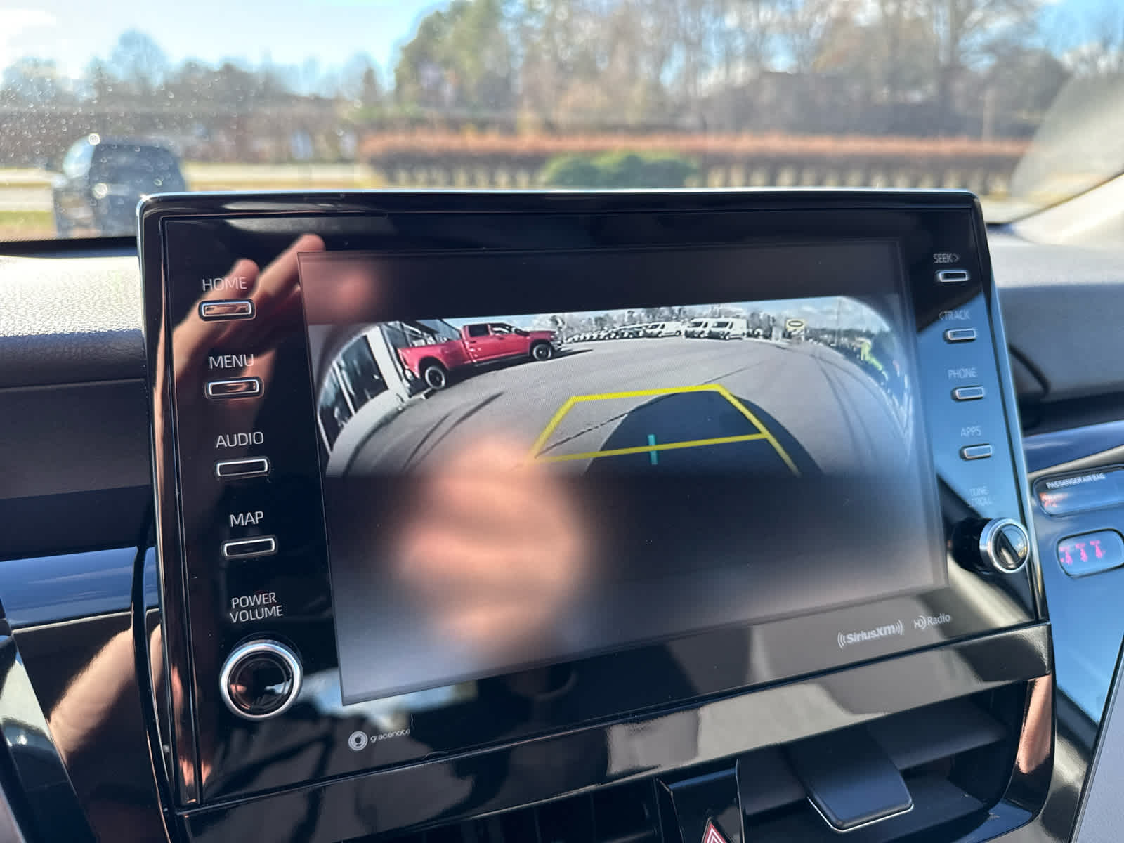 2024 Toyota Camry Hybrid LE