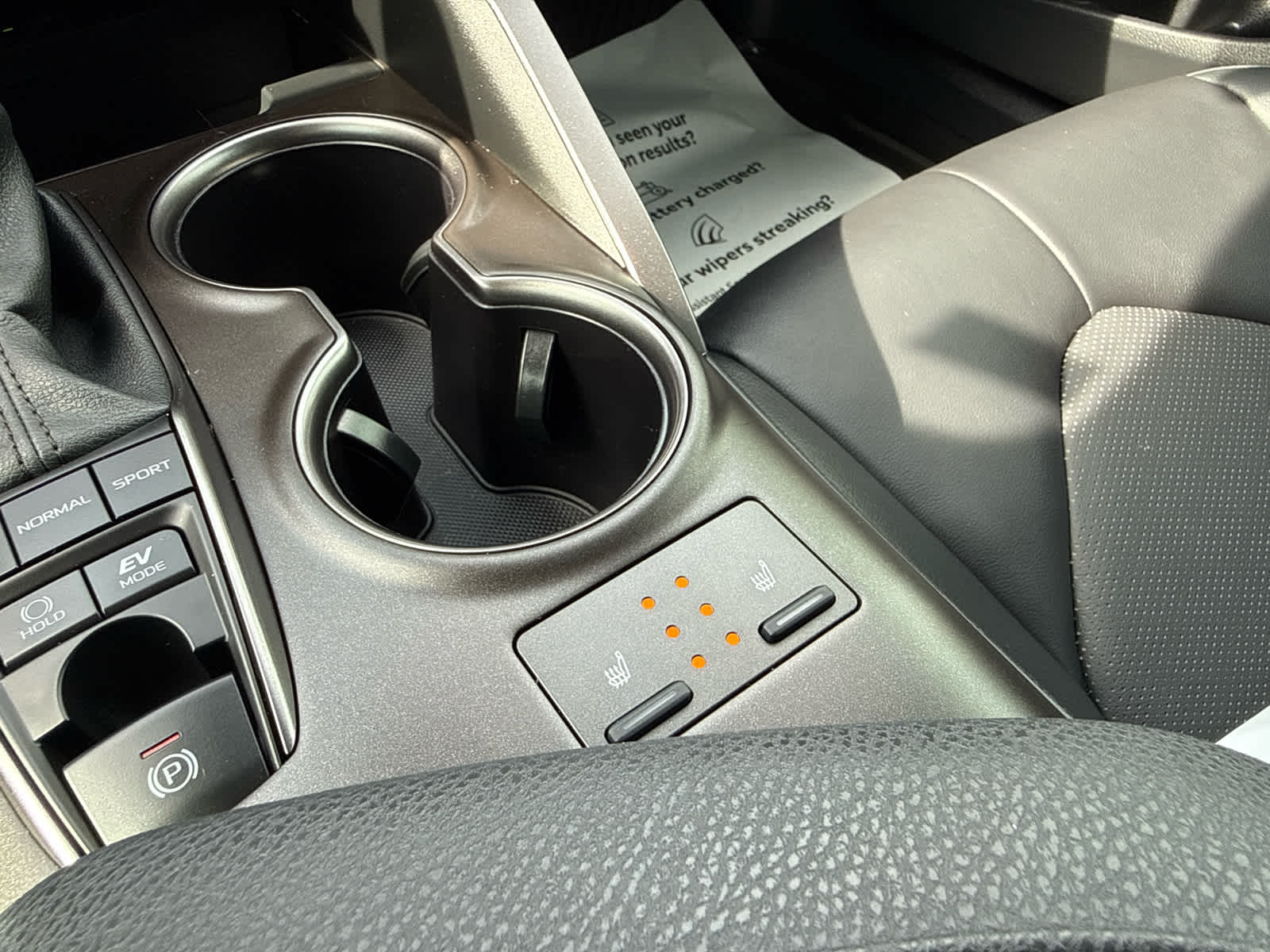 2024 Toyota Camry Hybrid XSE