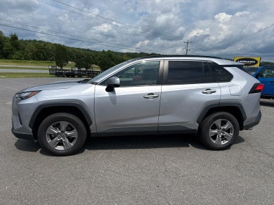 2022 Toyota RAV4 Hybrid XLE