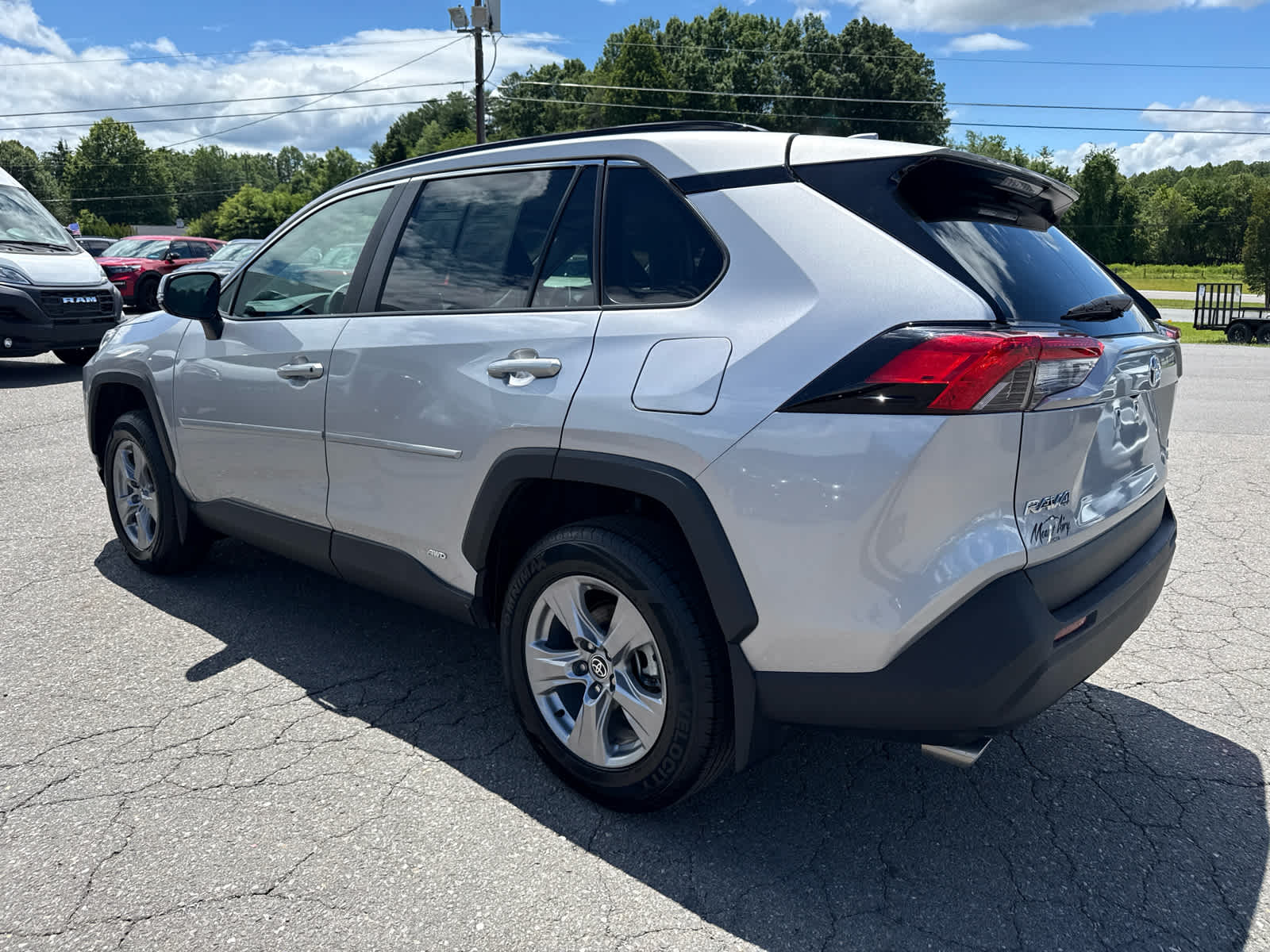 2023 Toyota RAV4 Hybrid XLE