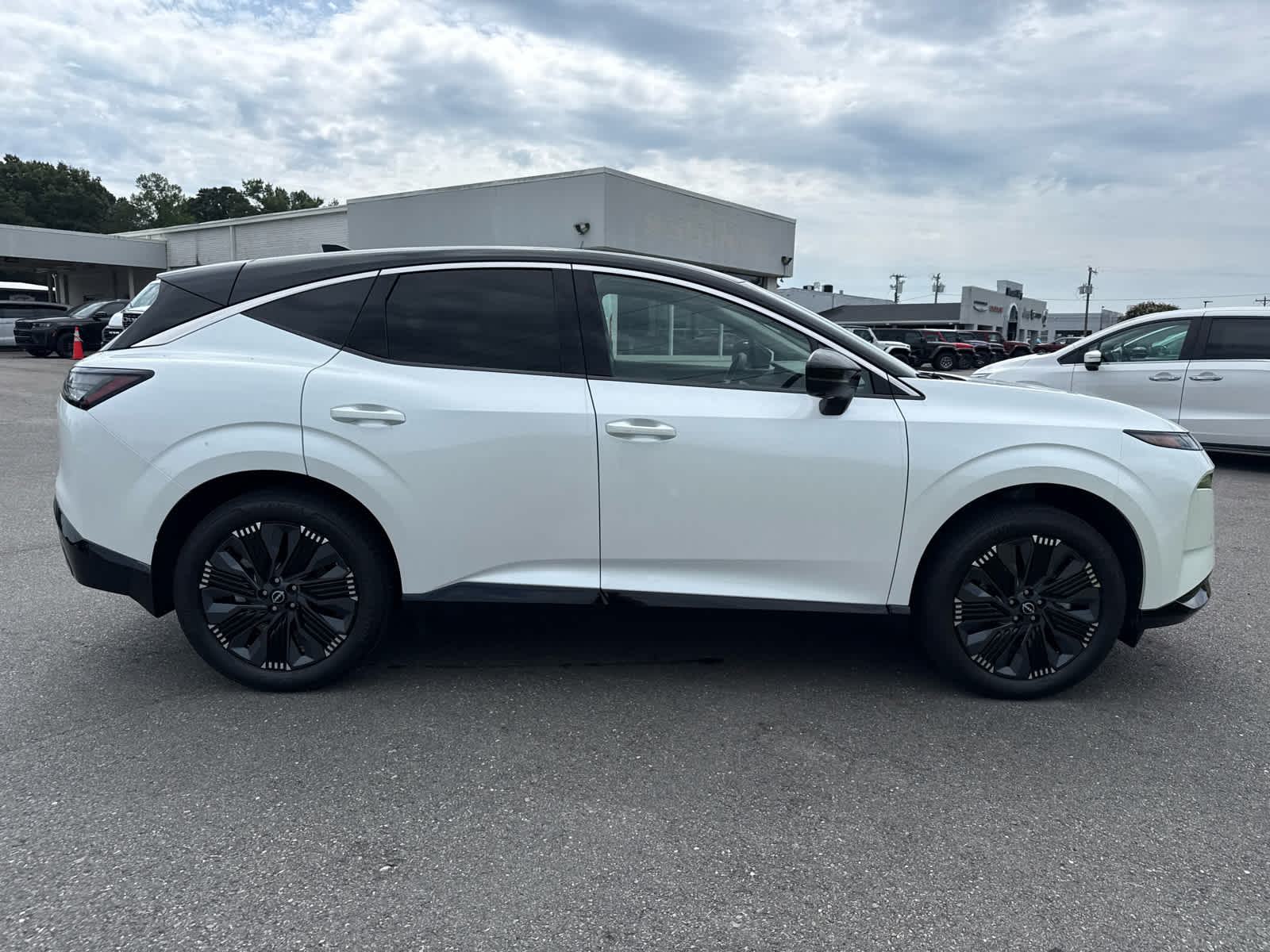 2026 Nissan Murano Platinum