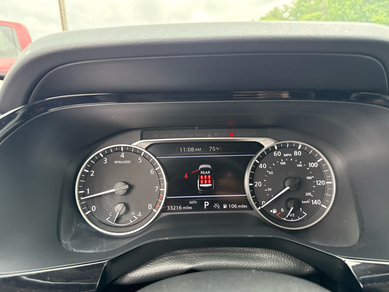 2025 Nissan Pathfinder SV