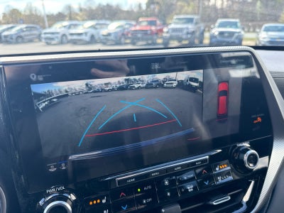 2021 Toyota Highlander Hybrid Platinum