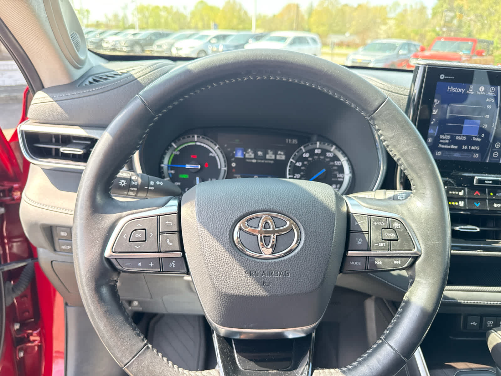 2021 Toyota Highlander Hybrid Platinum