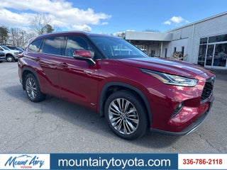 2021 Toyota Highlander Hybrid Platinum