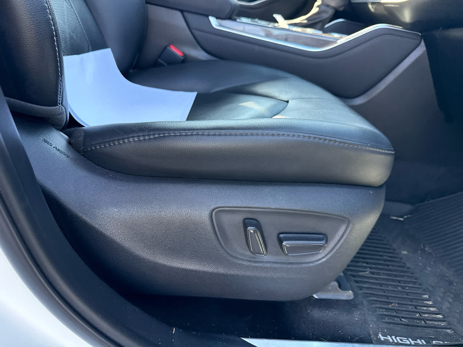 2021 Toyota Highlander Hybrid Platinum