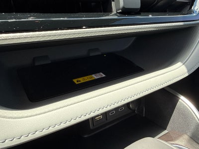 2023 Toyota Highlander Hybrid Platinum